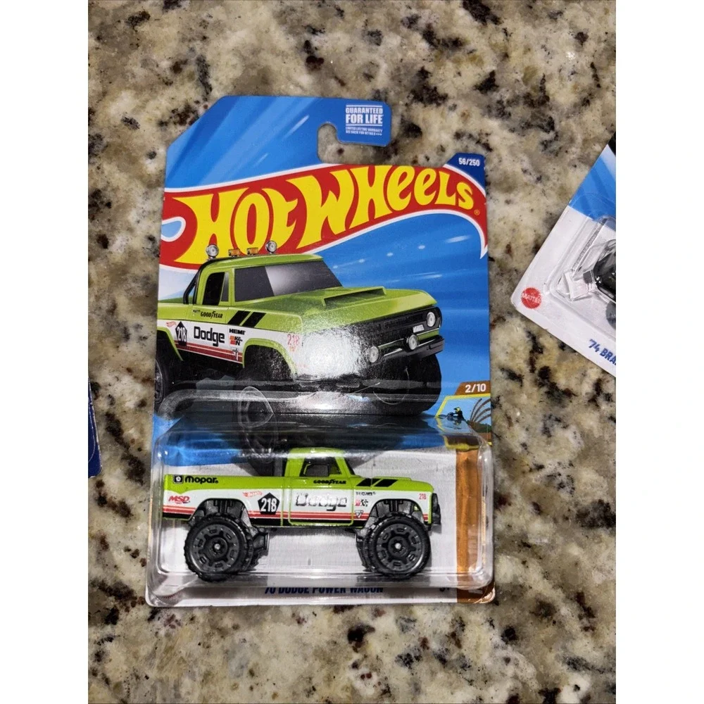 Hot Wheels Set Of  Three Pieces New In Original Packaging‎ 3698